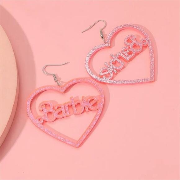 Barbie earrings, glittery pink sparkly kawaii pink hearts - Picture 3 of 4
